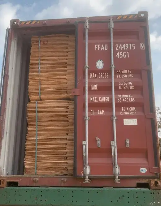 Container cargo of core veneer supply loading at port for VIFUKO eucalyptus core veneer exports, highlighting smooth ocean freight and secure L/C documentation.